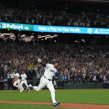 MLB/15局延長賽擊敗老虎晉級　水手克勞佛：謝天比賽結束了