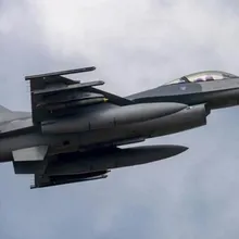 飛官冬季跳傘落海失溫風險 空軍:已對美採購防寒飛行衣