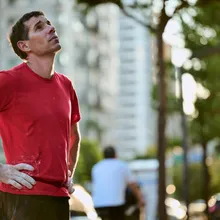 霍諾德攀台北101因雨延期　網湧Netflix臉書喊話「安全第一」