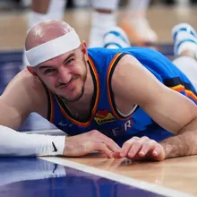 NBA/太奇葩！卡魯索用鞋封蓋被吹　「未來10年都不會再見」