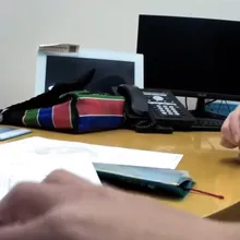 影/北市男網購芒果竟慘噴近百萬　到銀行再解定存警急阻
