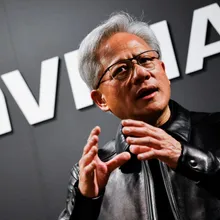330萬年薪族將湧現　黃仁勳曝AI新商機：未來「這4種」職業最夯