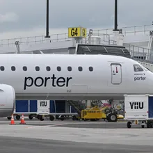 幼童拒就坐、繫安全帶連累全機　加拿大波特航空班機取消