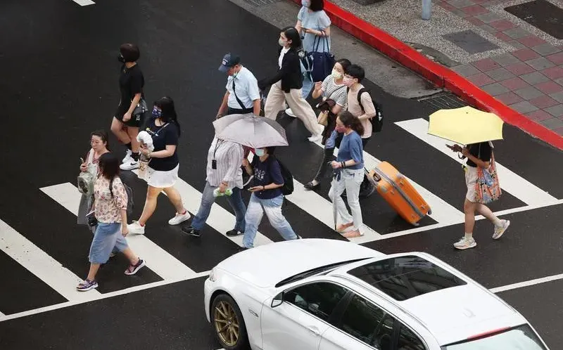 「帝王條款」行人新制上路　您覺得對交通有幫助嗎？