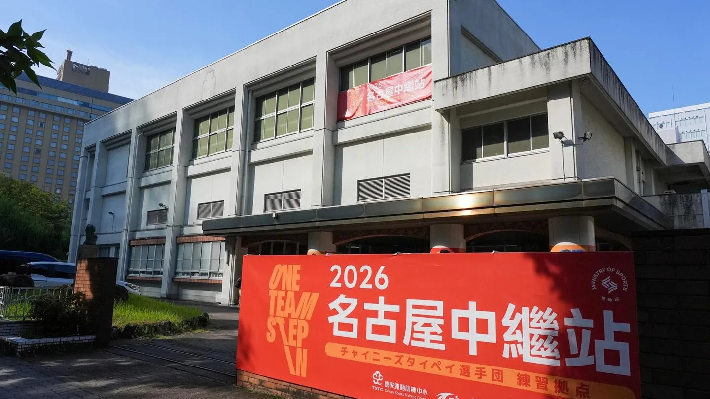 亞運/廢校變身中繼站！李洋視察中華隊拚金最強火力後盾