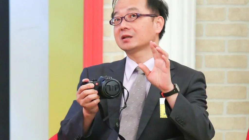 王瑞德半夜喊「視網膜剝離!全黑看不見!」被酸現世報 嗆提告網友