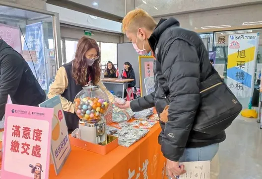 基本薪連10漲、明年月薪2.95萬、時薪196元　246.9萬人受惠