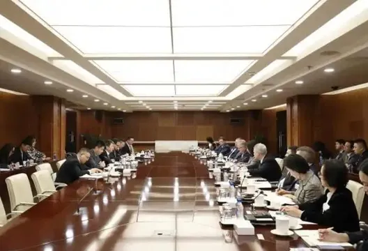 中美互降關稅前喊話！李成鋼會美農貿團：務實合作做大蛋糕