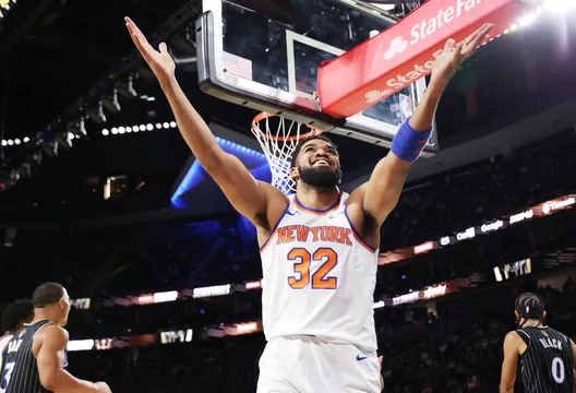 NBA/布朗森、唐斯聯手轟69分！尼克首晉NBA盃決賽