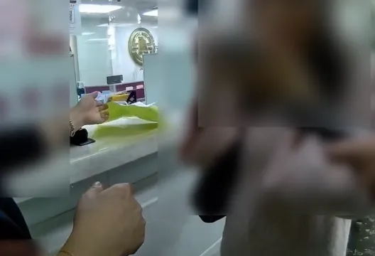 影/「周星馳」送百萬大禮？女子臨櫃匯15萬　警苦勸阻詐