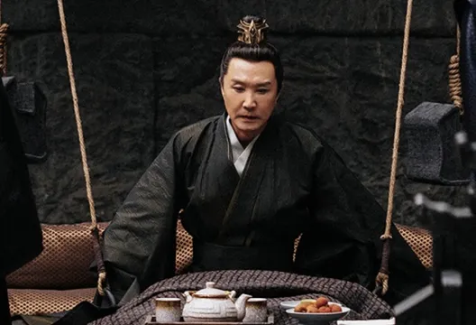 吳剛《慶餘年》腿殘疾「2季坐著演」　揭拍攝變健身達人原因