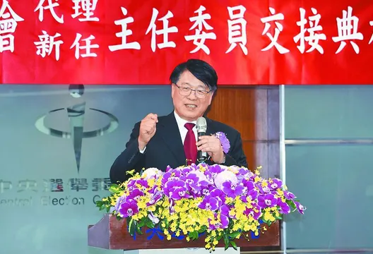 陸配爭議　游盈隆點名陸委會：要承擔責任
