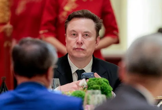 馬斯克隨川普訪陸目的曝光！紐時：盼解除太陽能設備輸美禁令