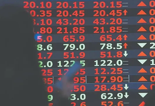 史上第4大！外資砸761億認錯回補　00403A被狂掃13萬張