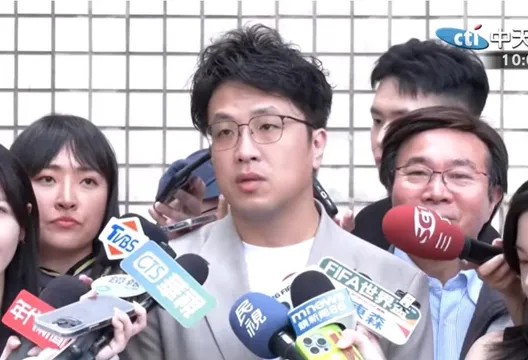 沈伯洋拋南港問題！包正豪搬出這人也講過：黑熊會崩潰
