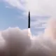 東風-17發射狀態首公開！分析：陸火箭軍升級「全域懾戰」