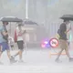 國家警報狂響！19縣市豪雨特報　高雄、屏東紫爆雨水狂灌
