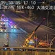 影/慘！國2追撞「1翻覆1車頭全毀」塞到剩路肩