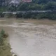聘金喬不攏！陸新郎婚禮當天「氣憤跳河」　洪水捲走生死未卜