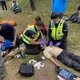 影/男獨攀南投麟趾山突胸悶不適、無法行走　15人搶救