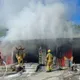 基隆宮廟國慶日突起火！黑煙直竄天際　鐵皮建物全面燒毀
