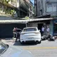 北市保時捷暴衝人行道撞7車　駕駛：為了閃狗！