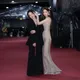 金鐘60/曾莞婷透視裝小褲若隱若現！與謝瓊煖走紅毯打起來了