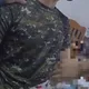 影/台東男持菜刀抱嬰兒對峙　警及時化解危機