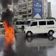 影/北市路口重大車禍 機車燒成火球、騎士腳著火急逃