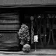 北市豪宅交疊雙屍詭死!女方為美甲師 男為「粉盒大王」之子