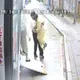 影/三重客運司機林榮新抱身障嬤上車 超暖畫面曝光
