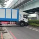 五股大貨車「路面高低差」橫卡路中 上班尖峰交通癱瘓