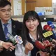 網紅「仙塔律師」涉洩密洗錢案開庭　她舌戰檢方拒認罪