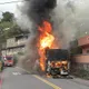 影/瑞芳驚悚火燒車!遊覽車遭吞噬成紅火球 畫面曝光