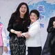 盧鄭同框藍粉嗨翻!盧秀燕兩度籲團結挺鄭麗文 鄭笑喊:盧就是太陽