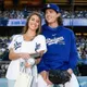 MLB/搭訕觀眾席女球迷　道奇葛拉斯諾結婚了