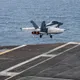 伊朗油輪試圖突破封鎖　美軍派出「超級大黃蜂」開火制止