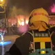 影/鋼瓶連環爆炸聲不斷！宜蘭鐵工廠惡火狂燒　員工急逃出