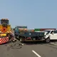 台61休旅車撞緩撞車釀連環車禍　林口段南向一度全線封閉