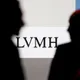有錢人也不買了？陸25大精品7月業績慘跌1成　LV撤店潮擴大