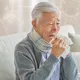 不必等到有發燒！醫：流感、新冠有喉嚨痛、咳嗽就快篩