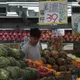 4款水果下雨天別買　老闆揭「水傷地雷」：外表看不出