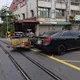 影/嘉義男開車闖平交道撞林鐵台車人員受傷！面臨「罰鍰9萬+吊銷駕照」