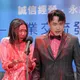 大牙慘了！報應戲遭潑紅漆　狼狽模樣全曝光