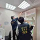 影/新北「樂菲時尚診所」疑涉偷拍　裝了又拆被抓包