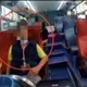 影/蘆洲翁沒按鈴想下車惱羞　持車窗擊破器攻擊公車司機