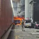 泰國曼谷火車巴士相撞起火！已知6死多人傷