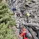 失聯18天！雪山主峰48歲獨攀女山友墜亡　遺體卡200米深峭壁