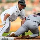MLB/李灝宇敲急速安　滿壘建攻機會「結果被代打換掉」