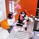 影/「惹到我算你倒楣」！陸女買奶茶因「少放2根吸管」暴走砸店